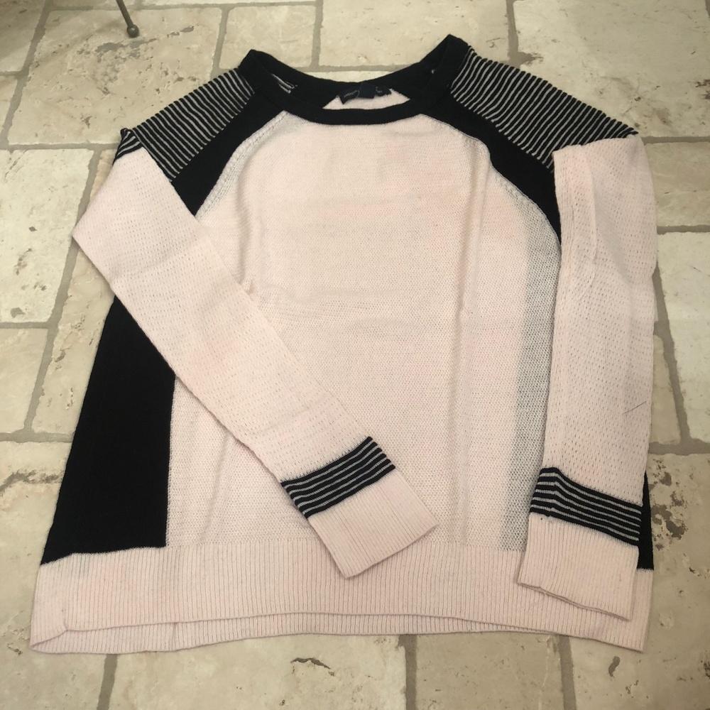 Light pink and black lightweight sweater